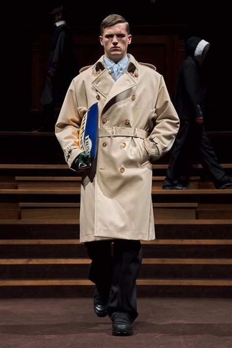 vogue burberry 2022